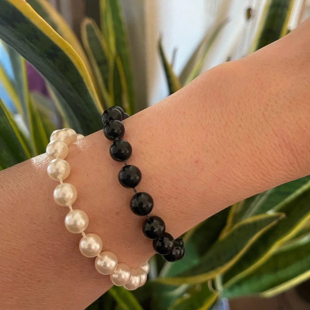 Set of 2 black and white faux pearl beaded y2k 90s retro bracelets